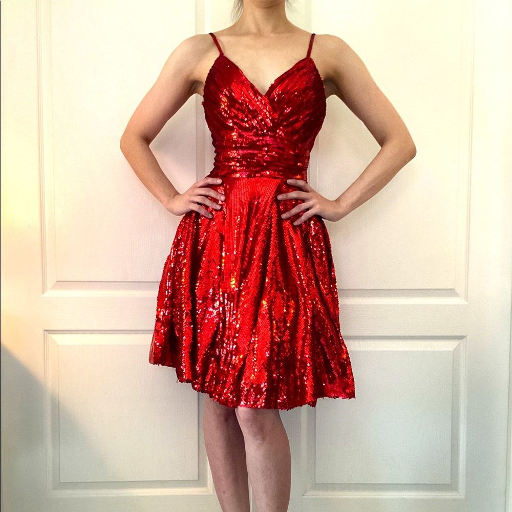 Red Sequin Marilyn Monroe style dress size 4